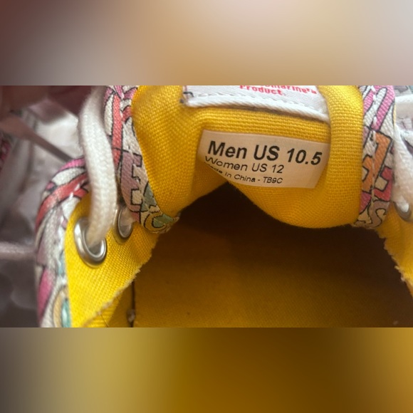 VANS x BEATLES ALL U NEED IS LOVE SNEAKERS - Picture 5 of 12